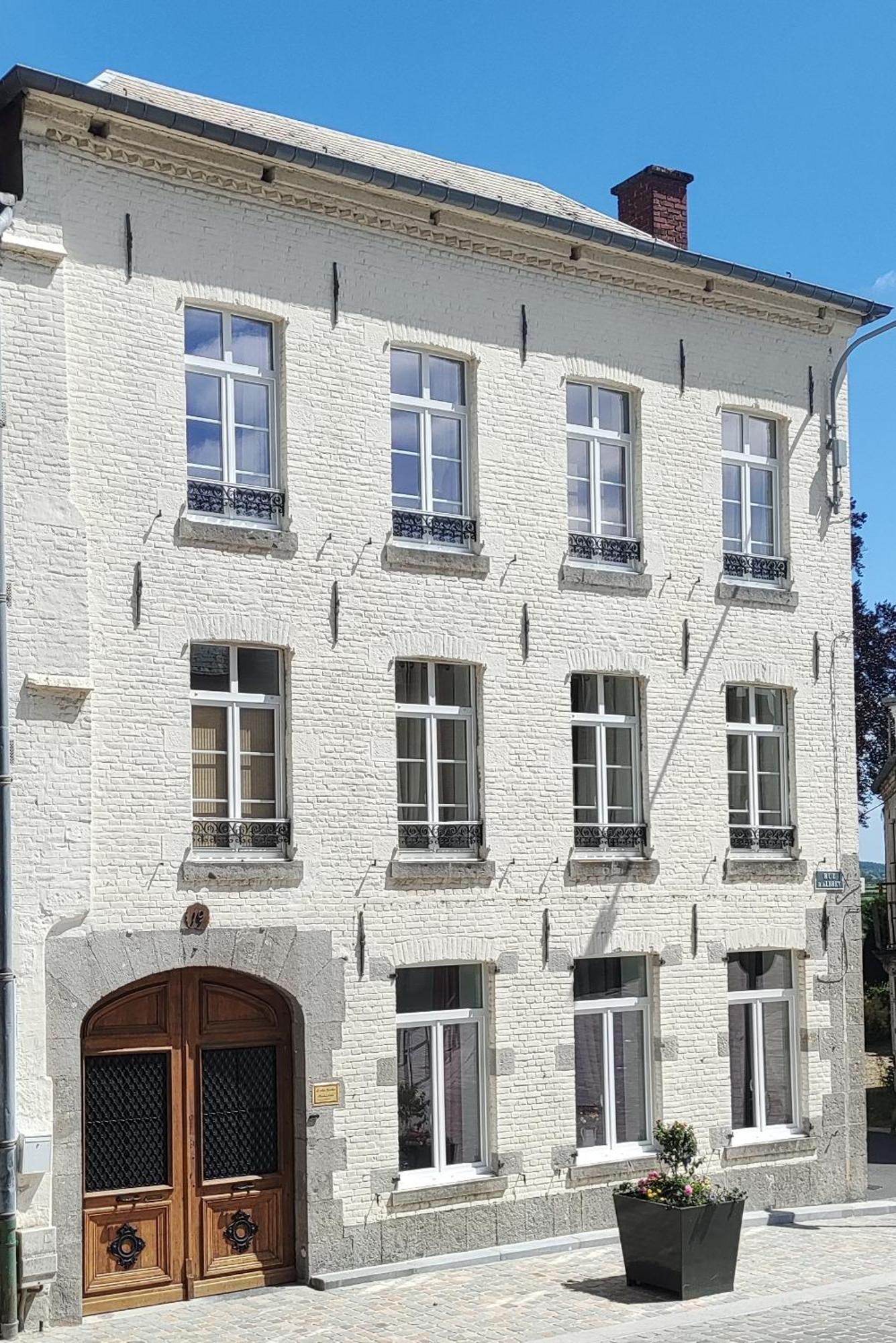 Le Relais Napoleon Bed & Breakfast Avesnes-sur-Helpe Bagian luar foto