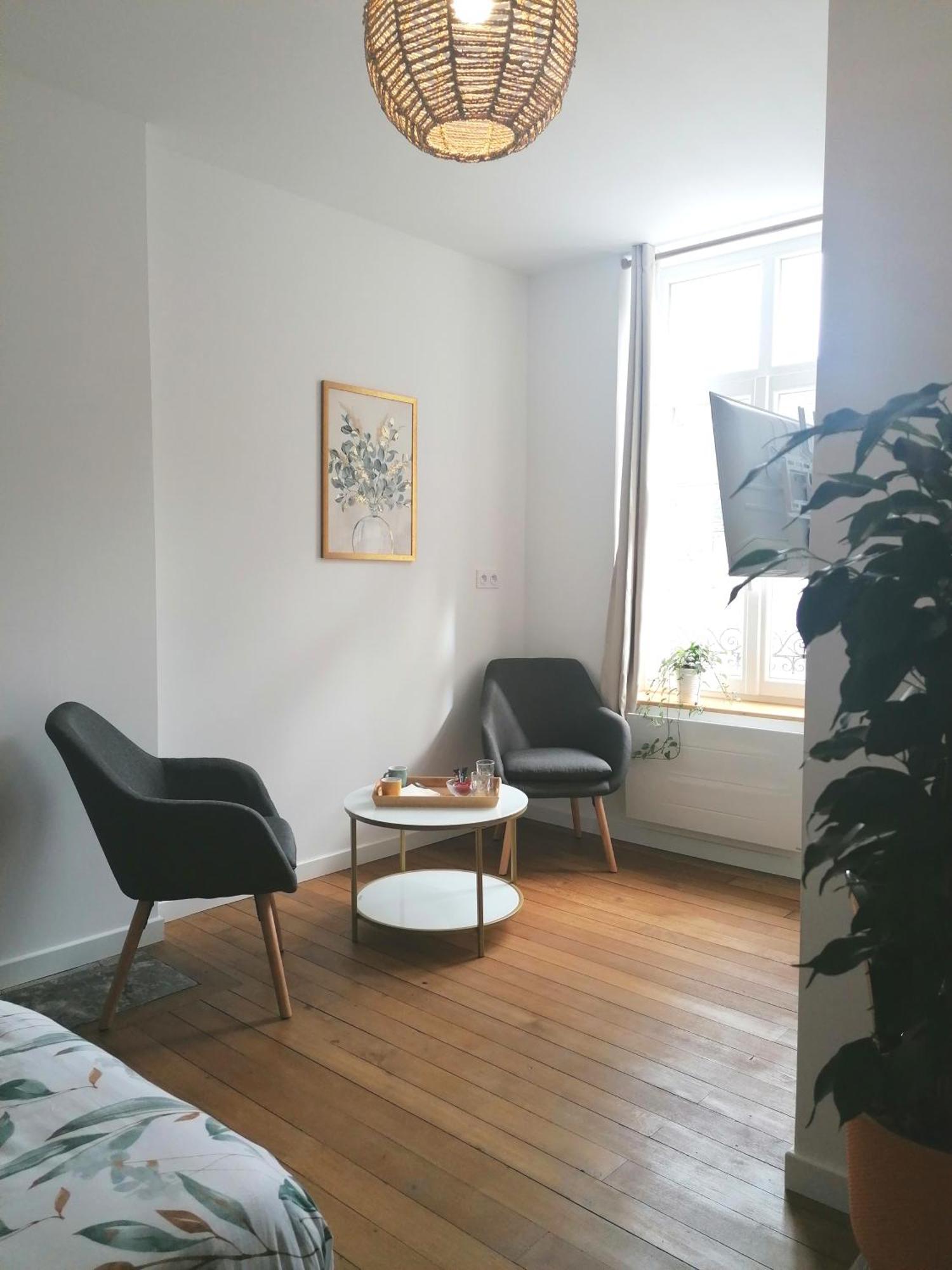Le Relais Napoleon Bed & Breakfast Avesnes-sur-Helpe Bagian luar foto