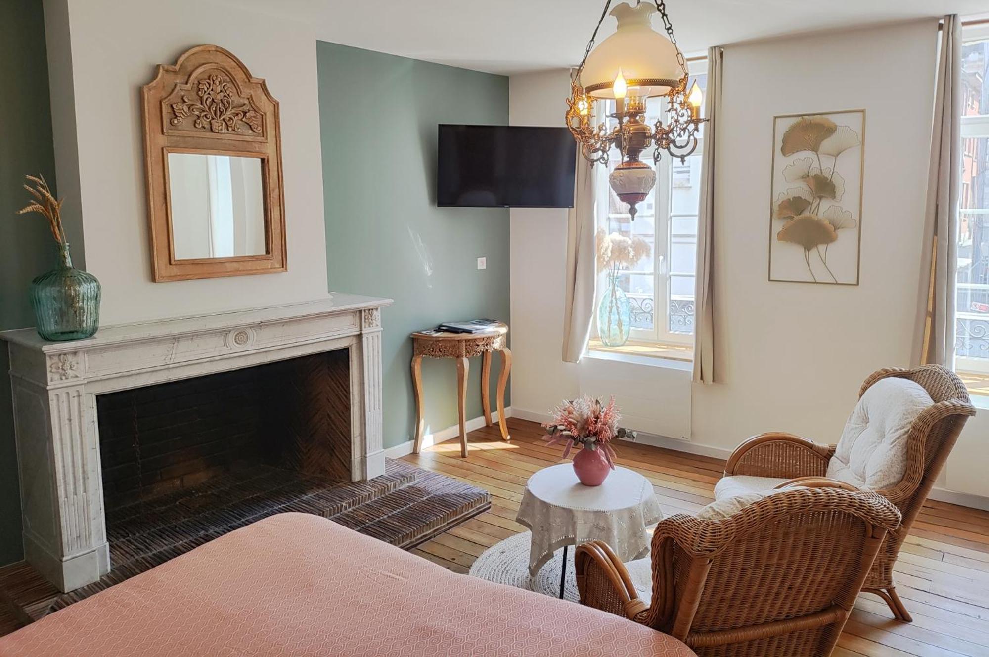 Le Relais Napoleon Bed & Breakfast Avesnes-sur-Helpe Bagian luar foto