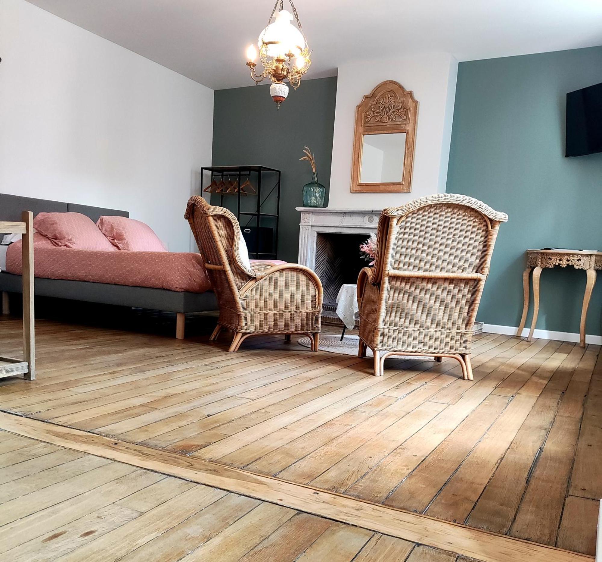 Le Relais Napoleon Bed & Breakfast Avesnes-sur-Helpe Bagian luar foto